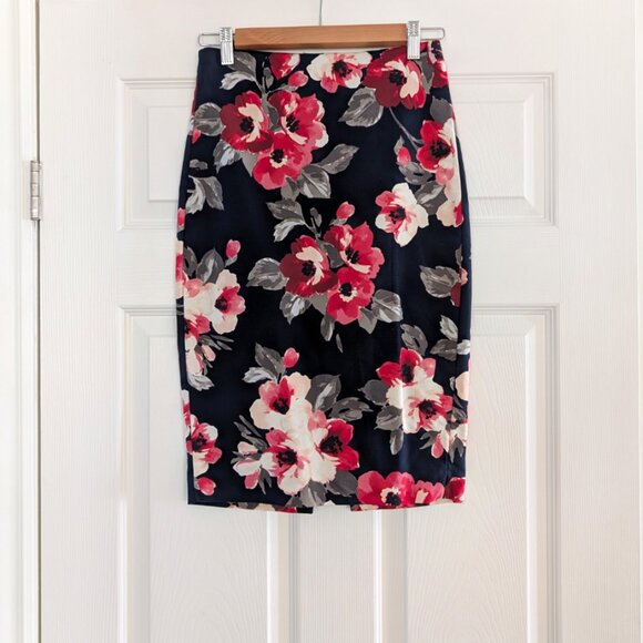 RW&CO pencil skirt navy red floral size 0 - Picture 1 of 15